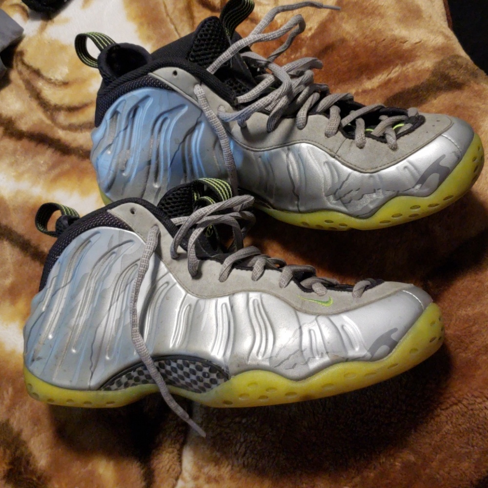 NIKE Foamposite